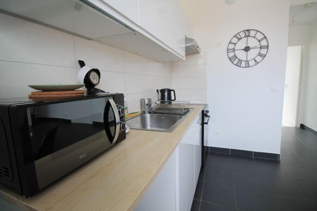 Escale-Marne Fr - 102 - Free Parking - Free Luggage Storage - All Equipped - Linen Included - Washing Machine - 10Mn Walk Metro 8 - Rer A - Panoramic View - From 1 To 4 Guests Maisons-Alfort Buitenkant foto